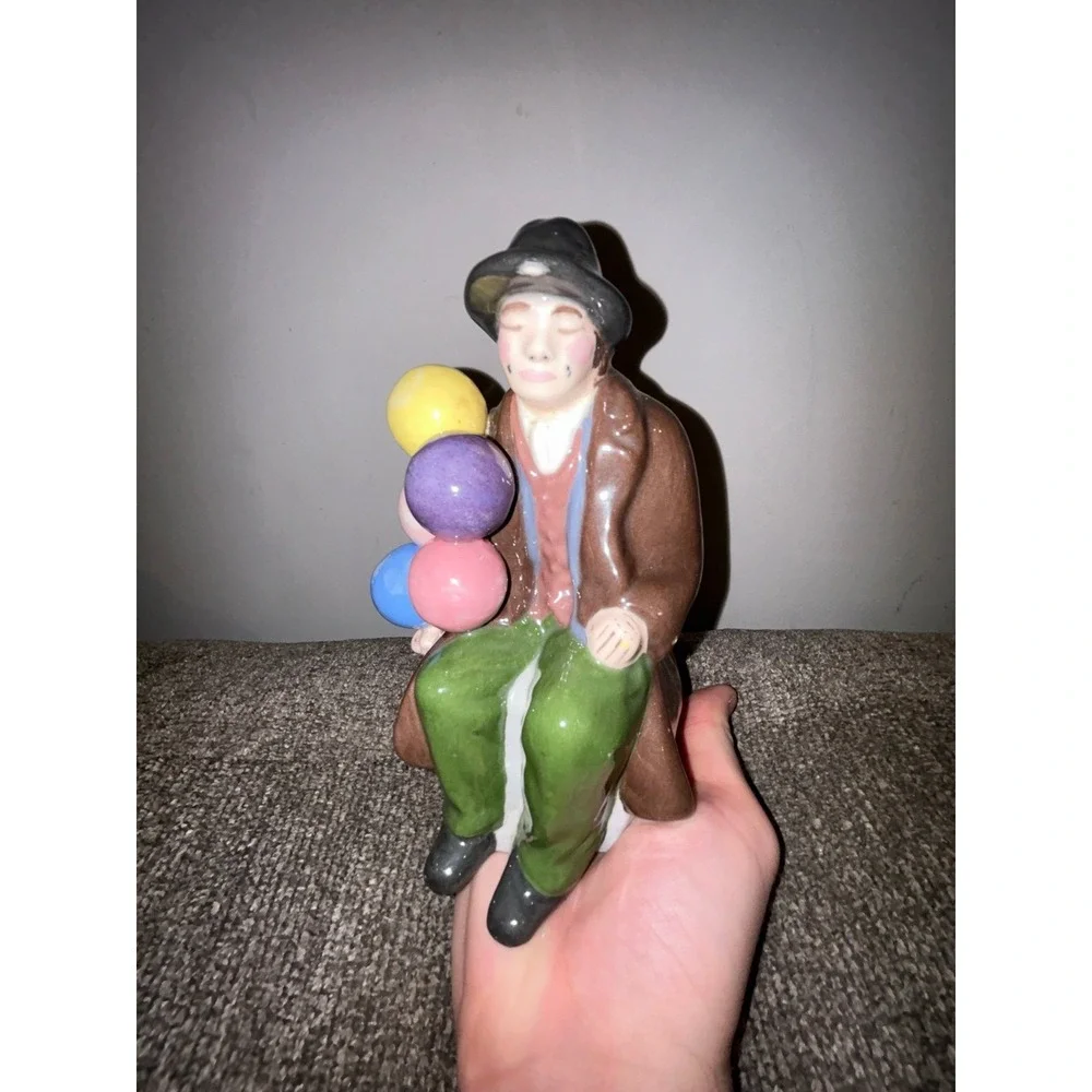Vintage 1978 The Old Balloon Couple Figurines‎ Hand Made Collectible